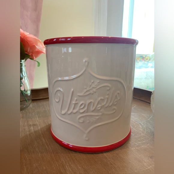 NWT- The Pioneer Women Ceramic Utensils Canister